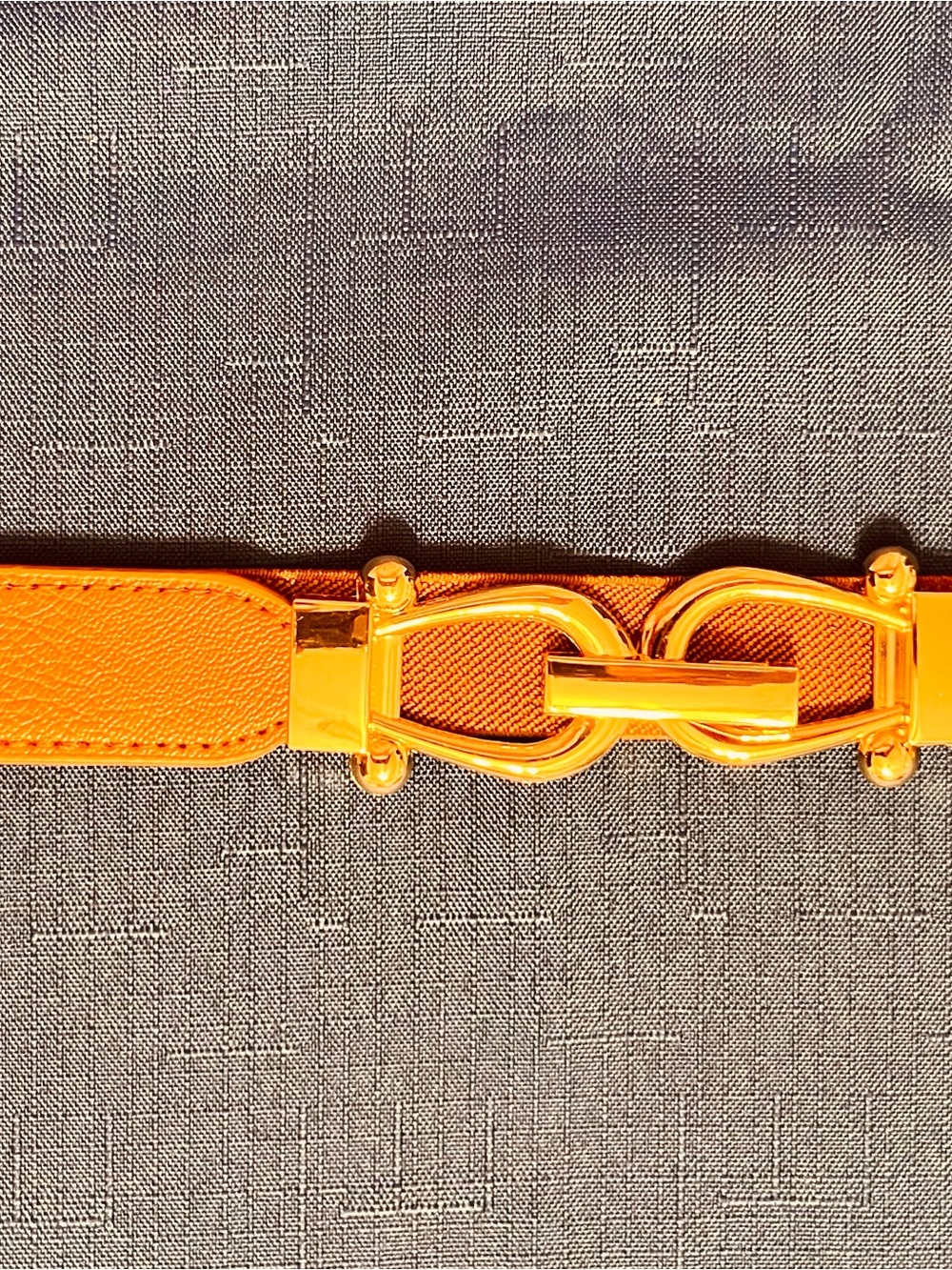 Woman’s Adjustable Light Cognac Brown Leather Stretch Waist Belt Gold Buckle